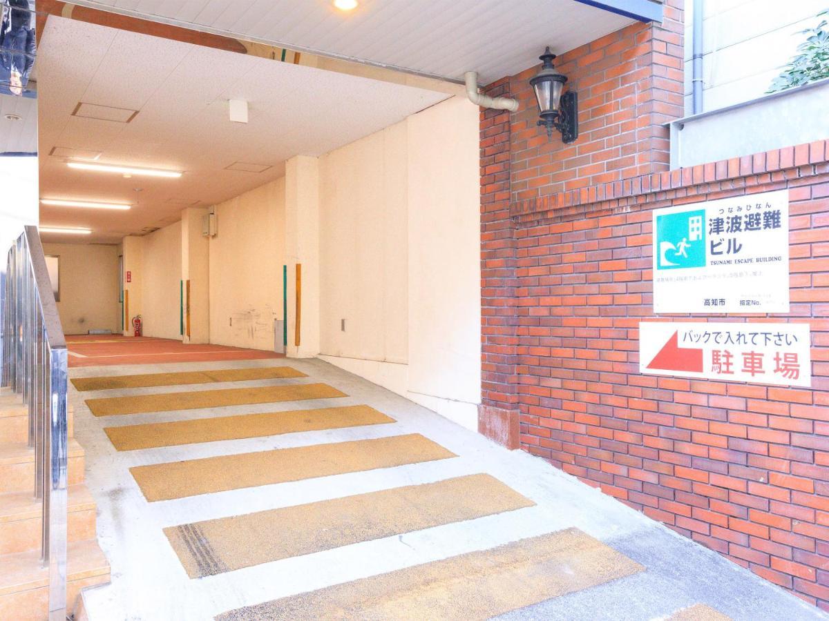 Kochi Sakura Hotel Экстерьер фото